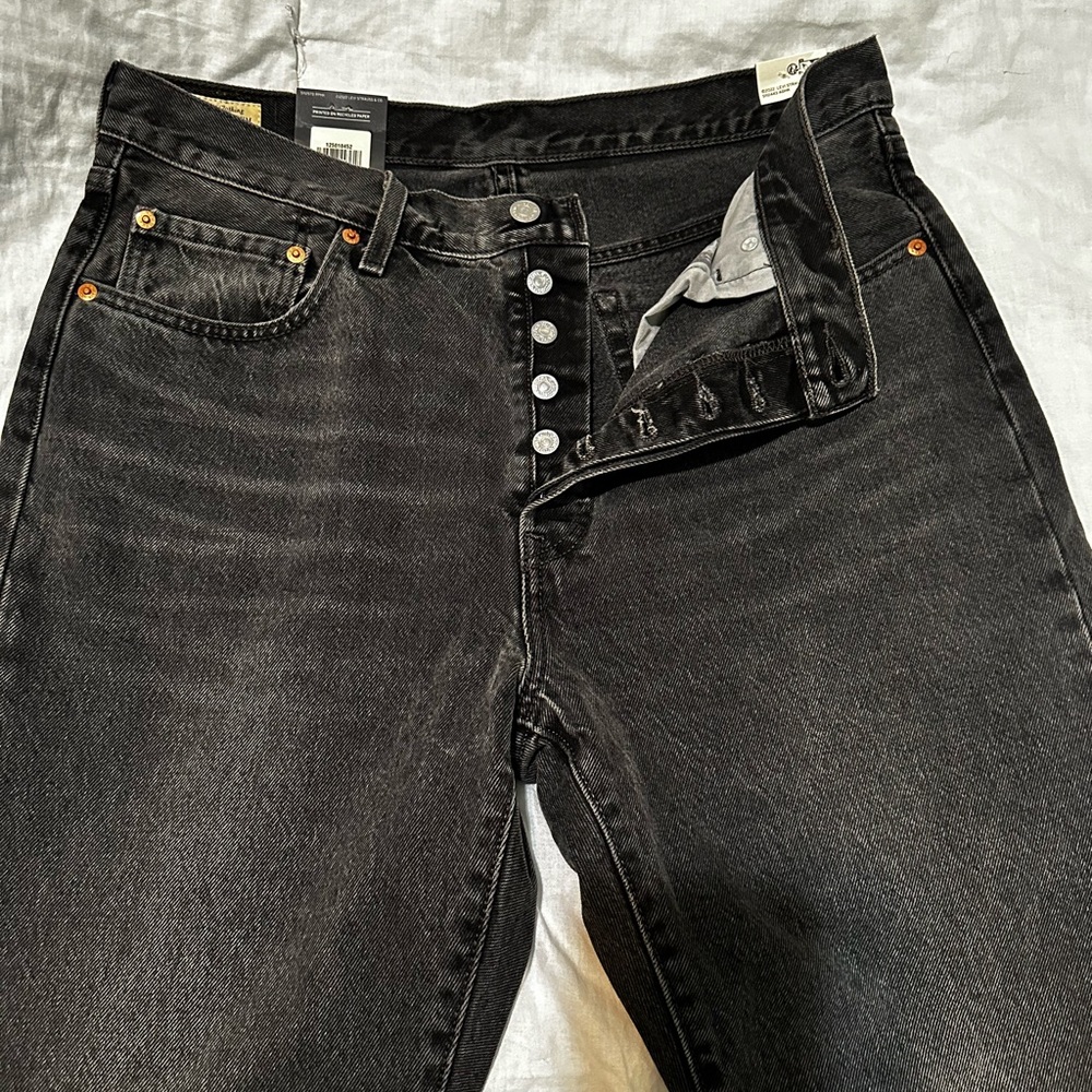 women Levi jeans